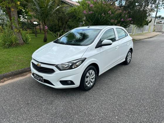 CHEVROLET ONIX 1.0 MPFI LT 8V FLEX 4P MANUAL CHEVROLET ONIX 1.0 MPFI LT 8V FLEX 4P MANUAL